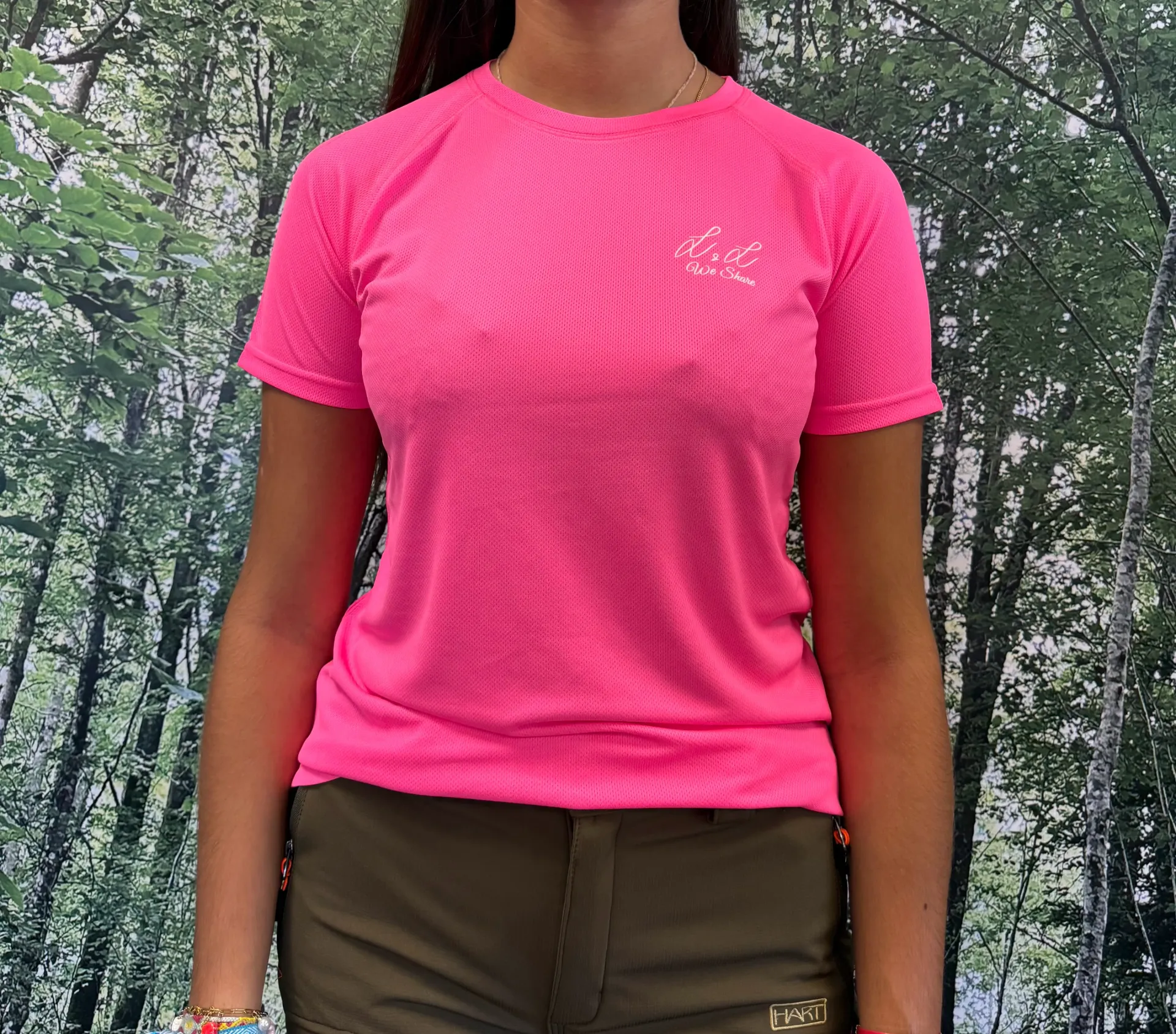 [VÊTSFRPULLWS] T-shirt fluorescent rose pink unisexe L&L We Share (M)